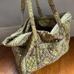 Vera Bradley weekender bag overnight bag